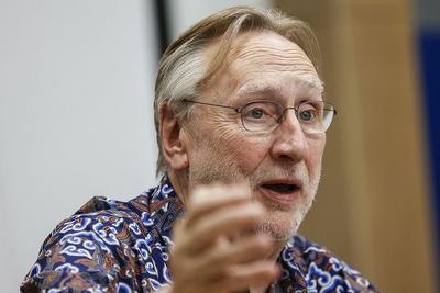 欧洲议会要员：美国总统任意加征关税的时期或将结束