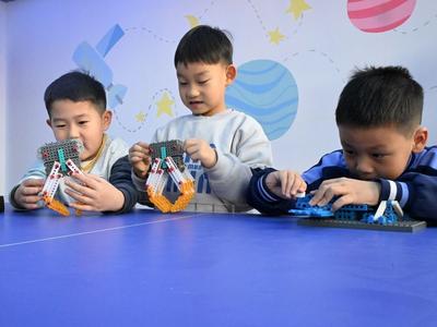 快乐寒假，多彩生活