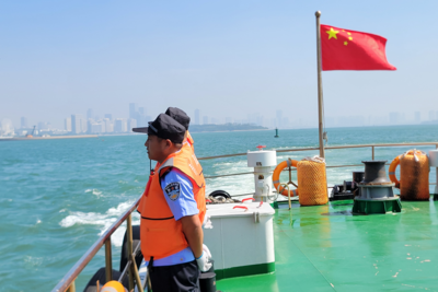 中国海警舰艇编队2月10日在我钓鱼岛领海巡航