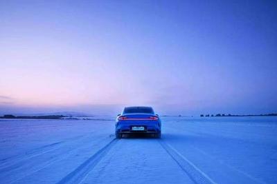 雷军：初代SU7正式停产