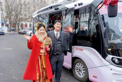 当“公交情缘”遇上“宝宝巴士”：“我爱青岛”小粉第四次见证爱情