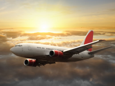 假期切换“旅游模式”，大年初一乘飞机出游客流达节中最高峰