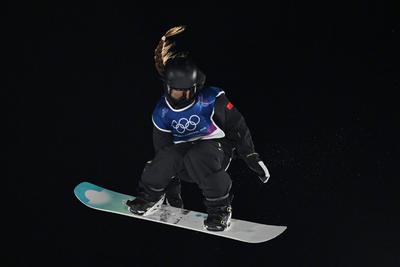 张小楠冬奥首秀获单板女子大跳台第五名