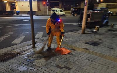 春节我在岗！青岛市南环卫守护城市洁净年味儿