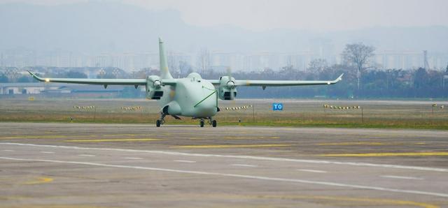全球首款混合動力無人運(yùn)輸機(jī)首飛成功