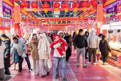 春节期间，青岛重点商圈客流量超2600万人次，营业额同比增长近20%