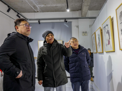 “生生不息”张平丙午新年新作展正在展出