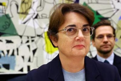 法国卢浮宫馆长向总统递交辞呈