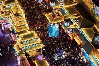 累计奉上1350余场演出，青岛这个景区处处有戏