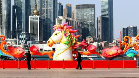 花灯上线，“马”上过年