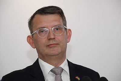 丹麦国防大臣：格陵兰岛不需他国医疗援助