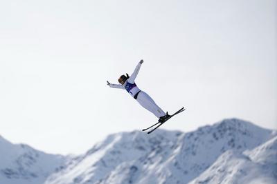 中国代表团第二金！徐梦桃夺得米兰冬奥会自由式滑雪女子空中技巧金牌