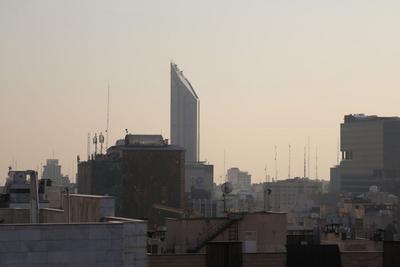 美国重兵集结中东，背后是怎样的盘算