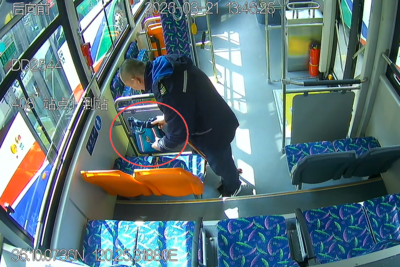 乘客重要物品失而复得！青岛巴士驾驶员传递城市温情