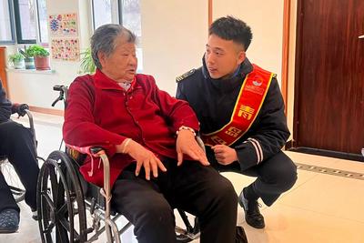 春“锋”送暖入人心！青岛巴士“热心肠”敬老院里献爱心