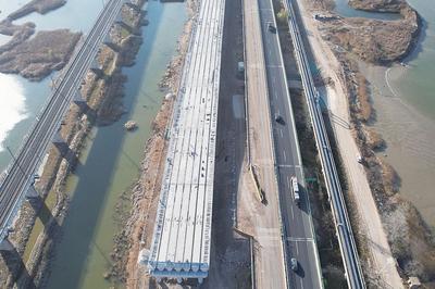 走进现场瞰项目 | 青岛两大高速改扩建工程冲刺关键节点