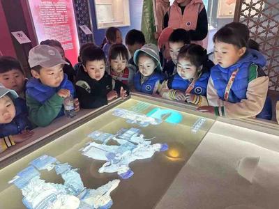 龙抬头·马欢腾——青大附幼走进青岛市博物馆开展传统文化研学活动