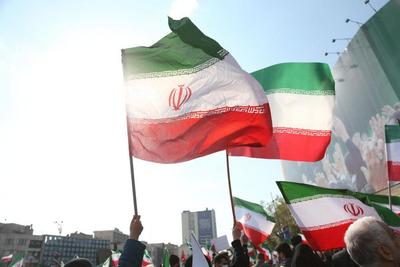 美国动武制造“高油压”，伊朗战事结束谁说了算