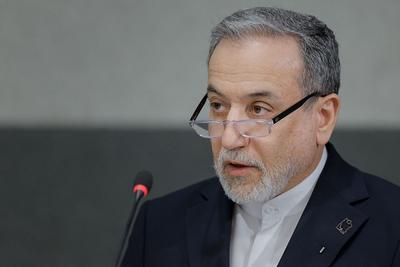 伊朗外长：伊朗有意允许与日本相关的船只通行霍尔木兹海峡