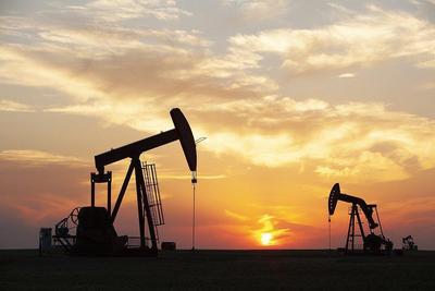 伊朗称袭击以色列油气精炼厂和燃料存储设施