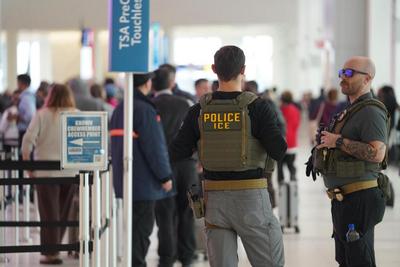 美国土安全部“停摆”致数百机场安检人员辞职