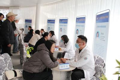 中医体验融入“烟火气”，中医药文化体验活动走进市南区海岸书院