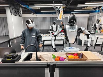 千锤百炼，方得“人形”：机器人“上学记”