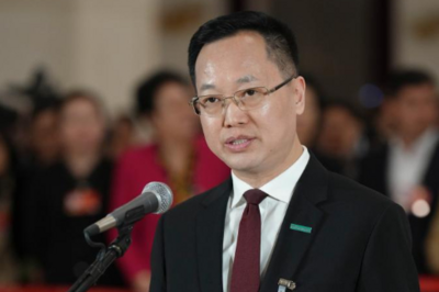 贾少谦代表：越来越多“全球首发”让中国制造走向新高度