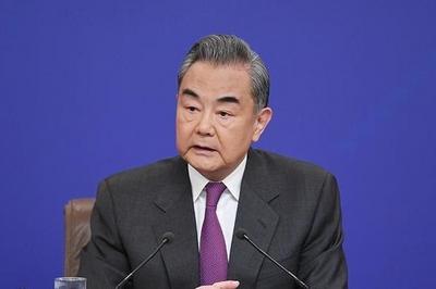 王毅同古共中央政治局委员、外交部长罗德里格斯通电话
