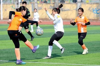 “市长杯”激战正酣！小学男子和女子甲组冠军组结束半决赛争夺