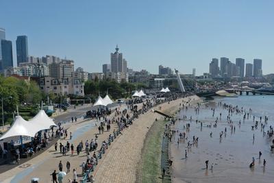 青岛今天晴转多云，市区最高气温14℃，最低气温9℃