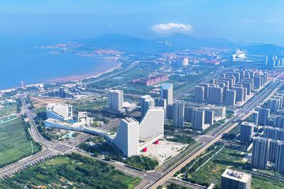 崂山实验室自主研发深海重载作业级机器人“问海6000h” 完成首次科学应用 