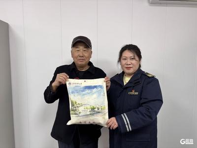 从帆布包到护照：两场失物接力见证青岛巴士人的暖心守护