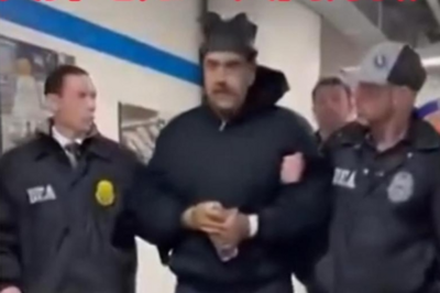 马杜罗再次出庭，“瘦了13公斤”全程未发言