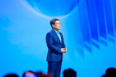 周云杰“出道”一周年谈心得：企业家要做时代和用户需要自己做的事