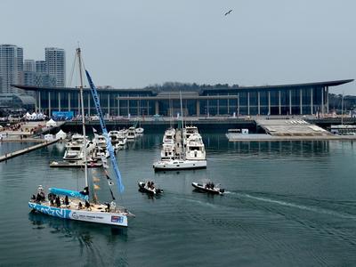 进入“青岛时间”！2025-26克利伯环球帆船赛10支船队全部抵青