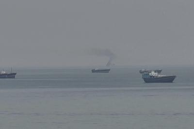 伊朗称允许非“敌方”船只通过霍尔木兹海峡