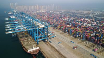 央媒看青岛 | 看这个“无人码头”，如何13次刷新世界纪录