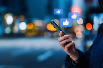 1元买“精致生活”，3999元拼游艇……揭秘“朋友圈富豪人设”产业链