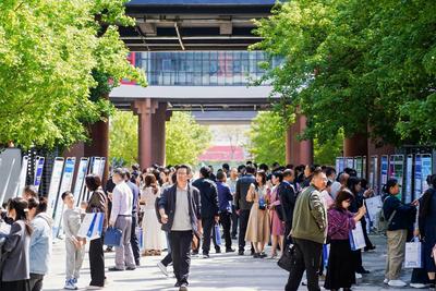 全国基础教育化学课程教材应用实践研讨会在青举行