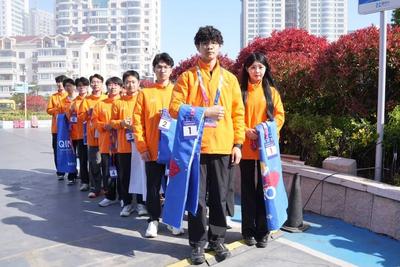 志愿微光，点亮青马！青年志愿者热情服务海尔·2026青岛马拉松