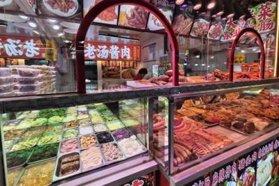 部分商家仍在用“生鲜灯”，记者探访多地市场