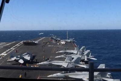 美军三个航母打击群或将同时部署中东