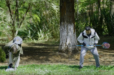 外籍人员在我境内违规捕蝶，被钓鱼爱好者慧眼识破