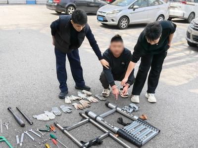 现金、金首饰等别放家中！两男子盗窃作案10余起，专挑“空巢”农宅下手！