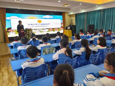 为未成年人穿上“法律铠甲”，李沧法院送法进校园
