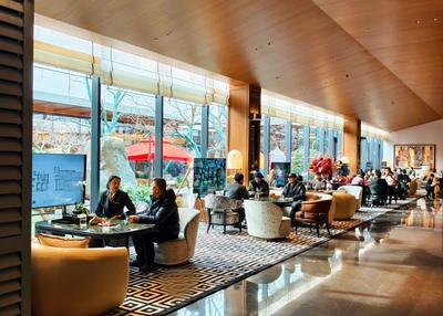 清明小长假期间，青岛多个楼盘到访量攀升！改善型需求释放步伐加快