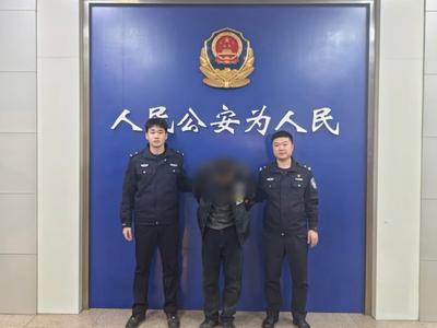 青岛警方破获系列拉车门盗窃案件，追回损失上万元