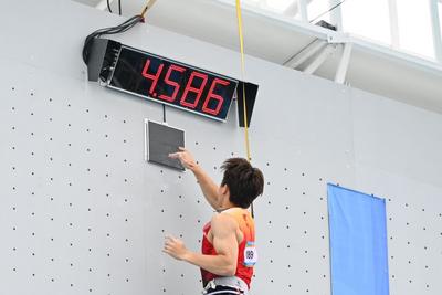 中国选手赵一程打破男子速度攀岩世界纪录