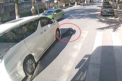 该出手就出手！青岛巴士驾驶员善行义举接二连三